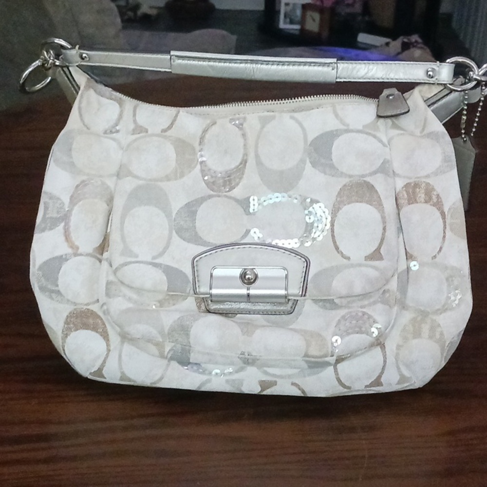 Couch hand bag